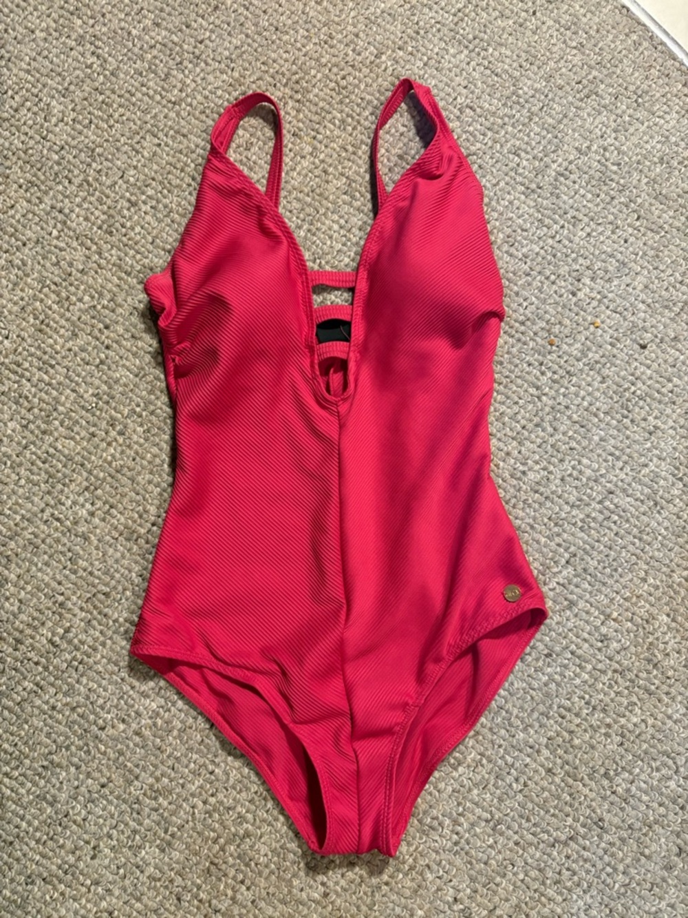 JLO Jennifer Lopez Ribbed One Piece Swimsuit  Cutout Front Size 9